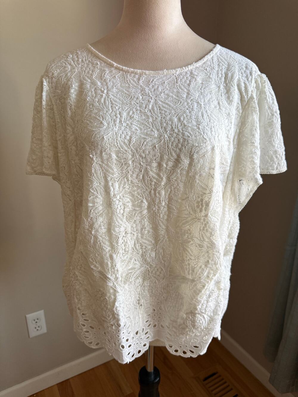 Lucky Brand White Eyelet Lace Top with Ruffle Sleeves Size Large | Cottagecore